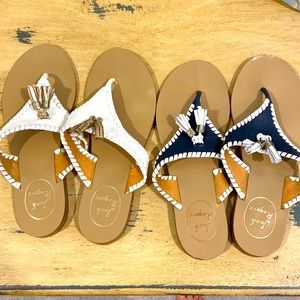 Genuine Jack Rogers Thong-style leather sandals, w/3/4” wood heels. Size 8.